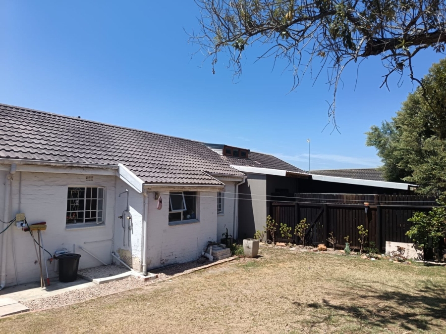 2 Bedroom Property for Sale in Kleinkrantz Western Cape